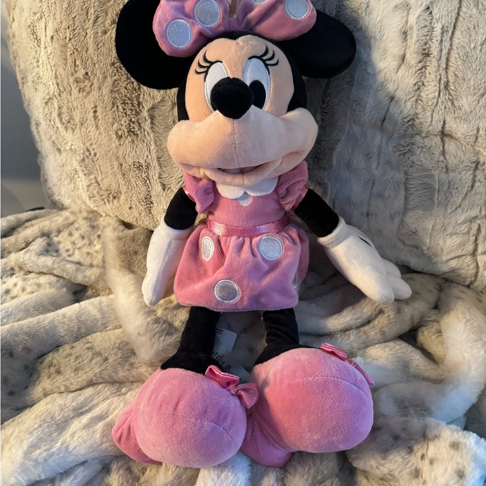 Disney Minnie Mouse Plush Stuffed Animal – Pink Outfit